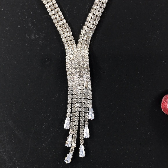 Noir Rhinestone Cascading Neckace and Earring Set  New - Picture 2 of 5